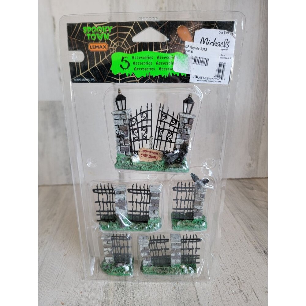 Lemax spooky town iron gate fence village accessory Halloween‎ set